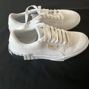 Puma Sneakers